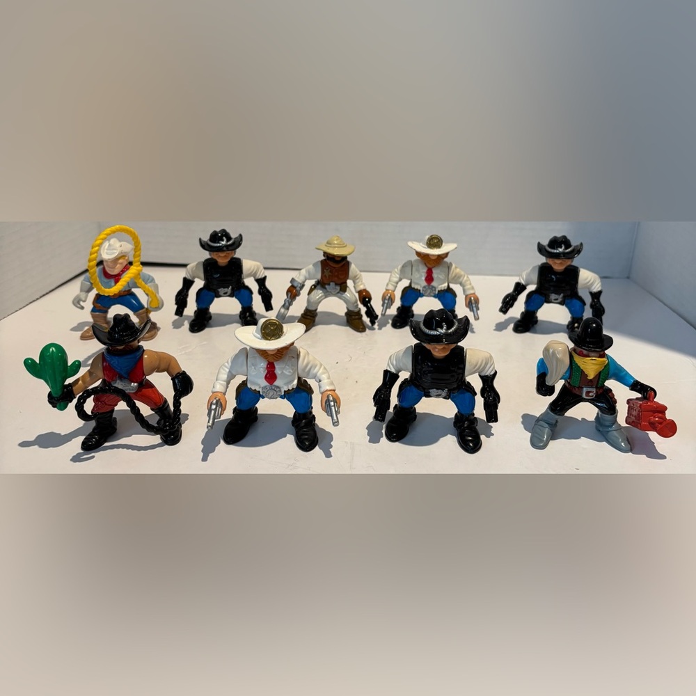 VTG Lot of 9 Great Adventures Outlaw Wild Western Town Figures Fisher-Price 1997